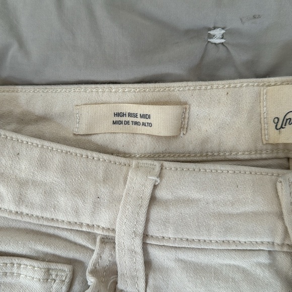 Universal Thread Shorts - Picture 3 of 4